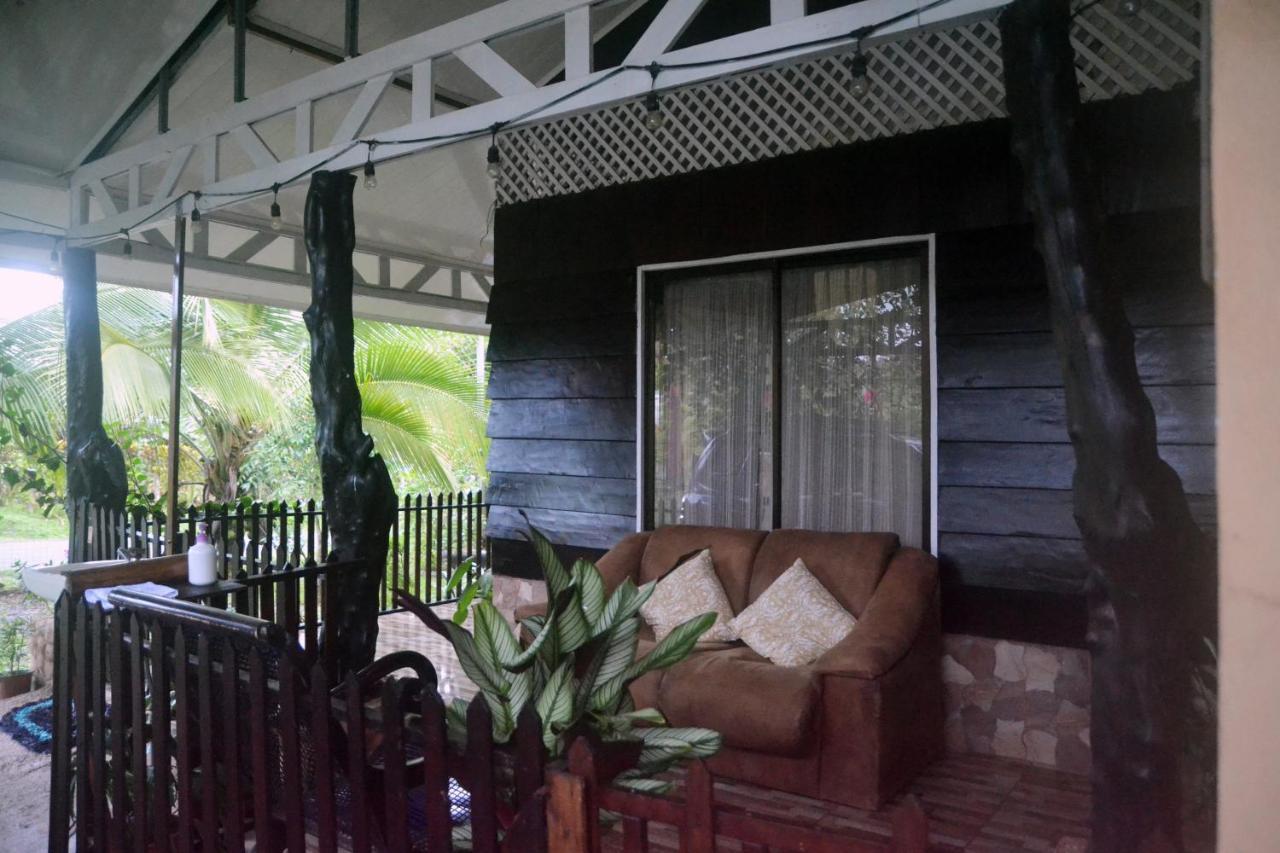 Cacao Lodge And Tours La Fortuna Bagian luar foto
