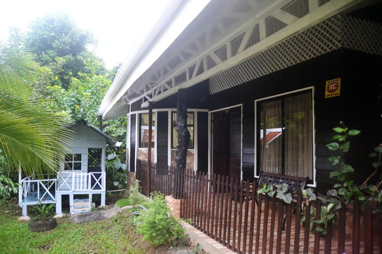 Cacao Lodge And Tours La Fortuna Bagian luar foto