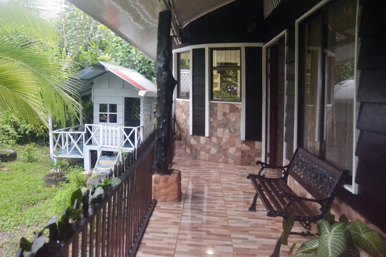 Cacao Lodge And Tours La Fortuna Bagian luar foto